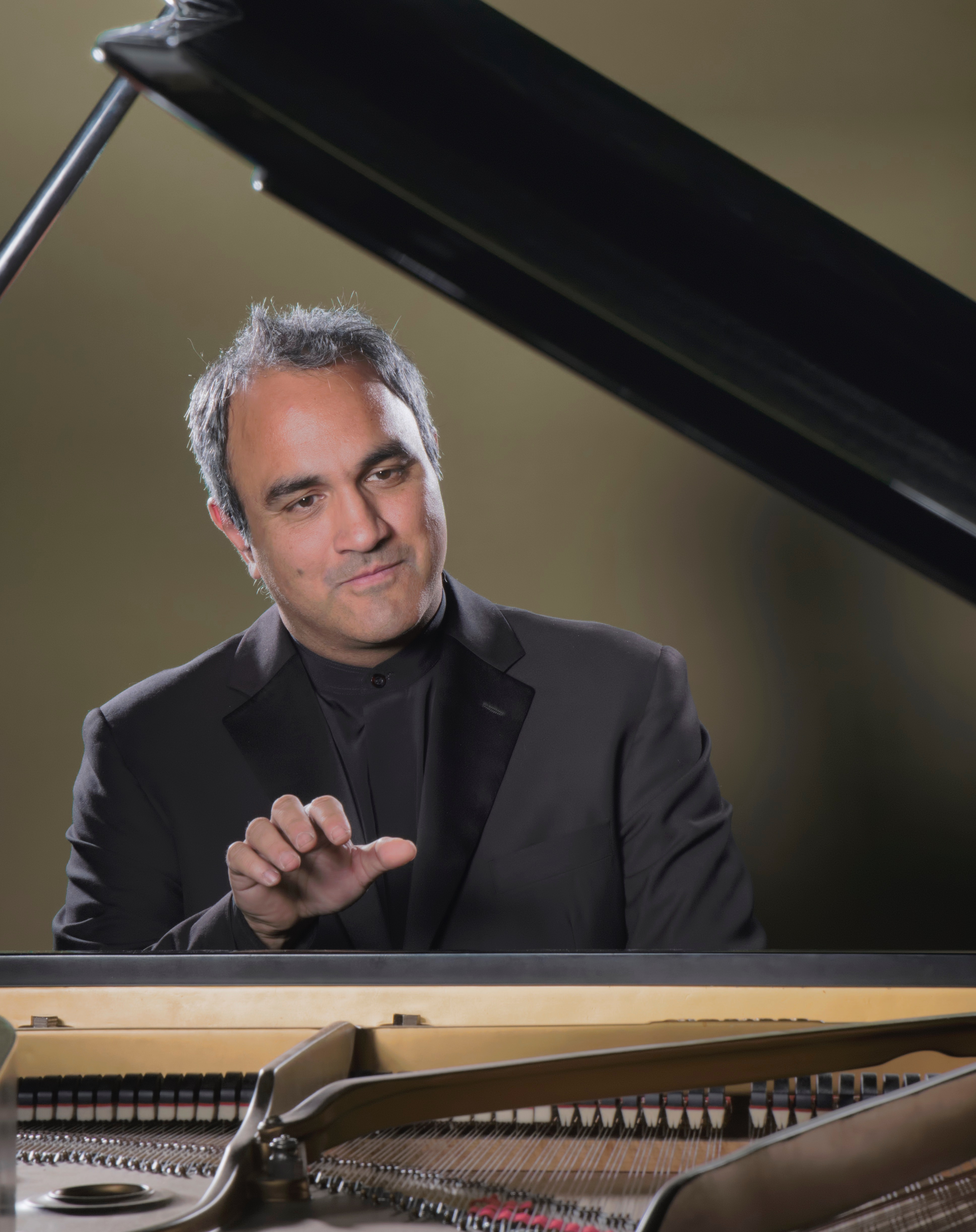 Alexander Panizza photo